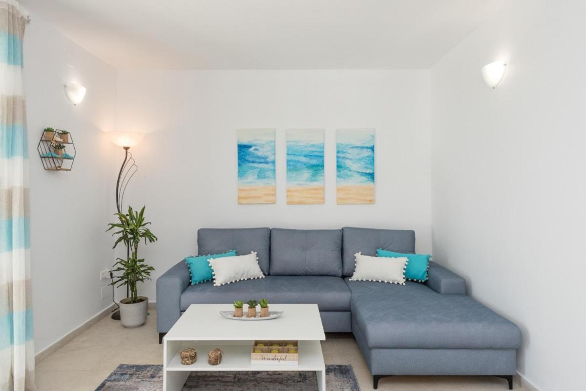 Waves Apartments Harmony グリファダ エクステリア 写真