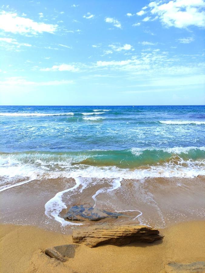 Waves Apartments Harmony グリファダ エクステリア 写真